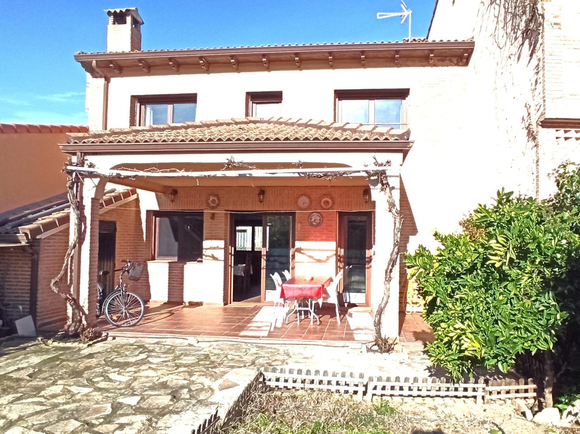 Vila La Higuera De Gredos Higuera de las Dueñas Exteriér fotografie
